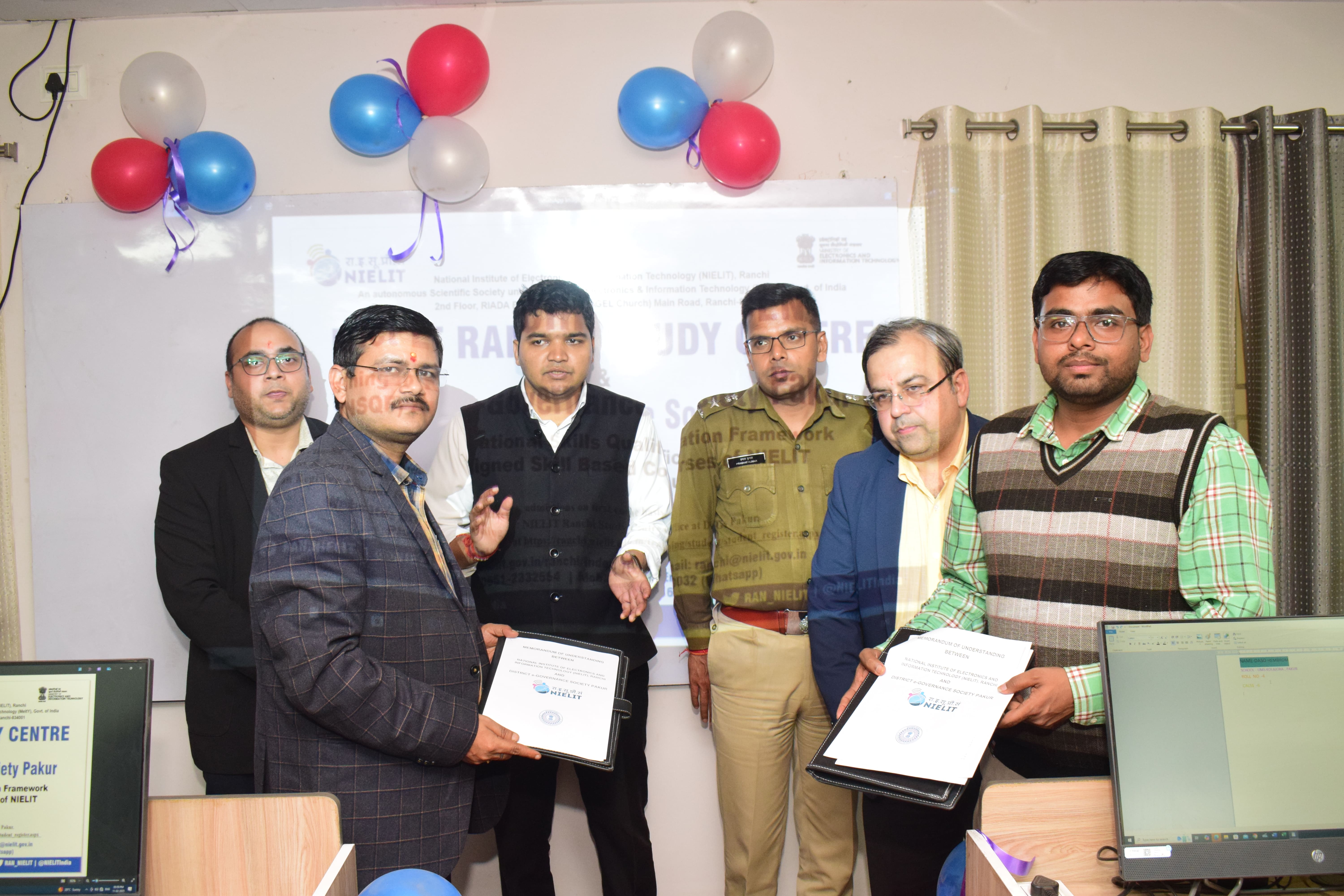 COMPUTER TRAINING WITH NIELIT 